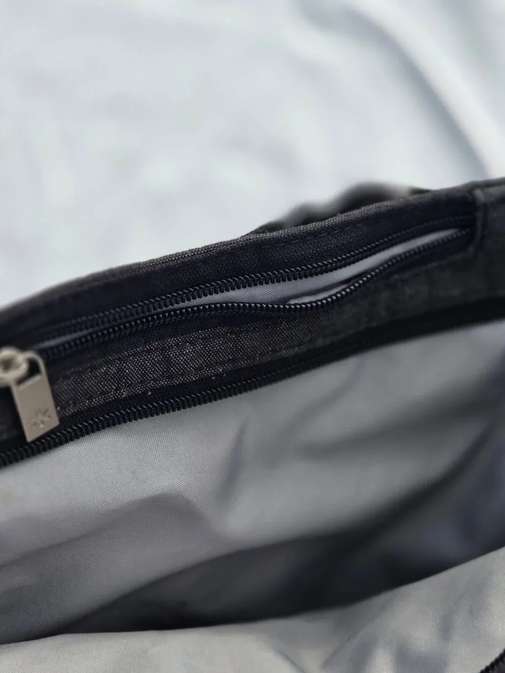 Skip Hop Duo Signature Diaper Bag Heather Grey Messenger Stroller Straps
